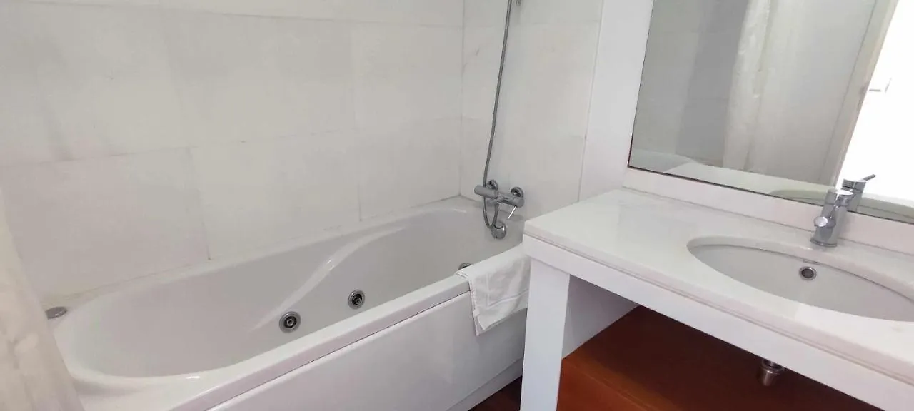 Lindas Holiday Apartment Funchal  0*, Funchal (Madeira) Portugal